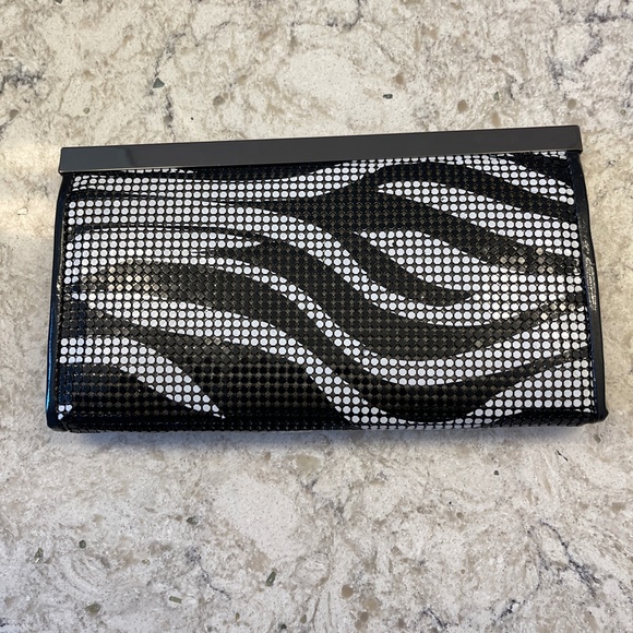 Bebe Black & White Clutch - Picture 3 of 9